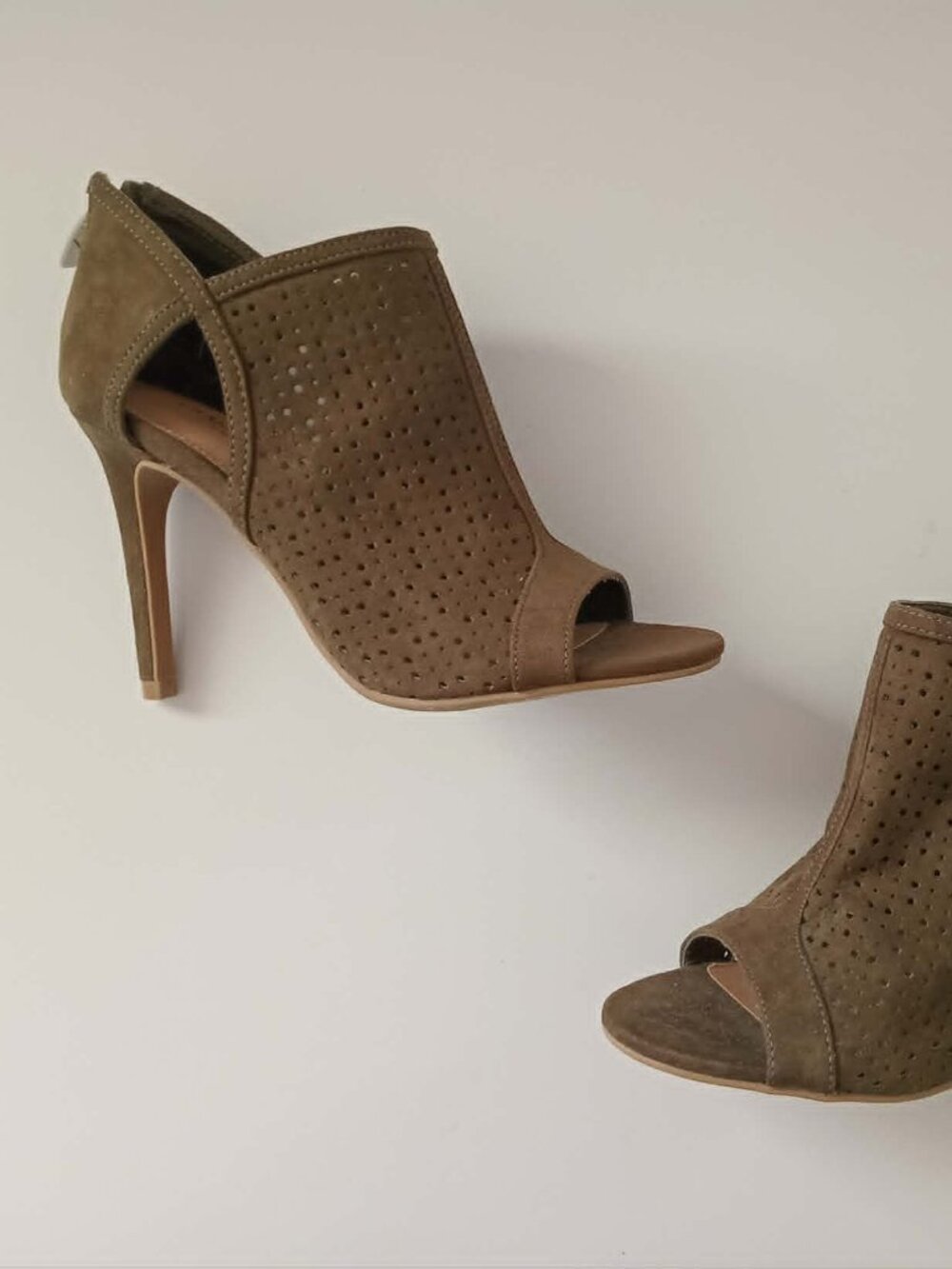 Women's Bootie Sandal Heels Christian Siriano Green Open Shoes - size 5 - Picture 3 of 9